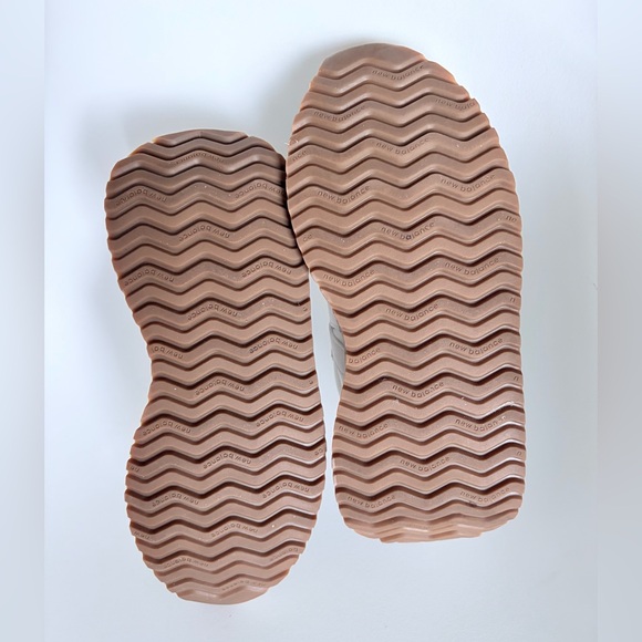 New Balance Women's Sneakers - Picture 6 of 6